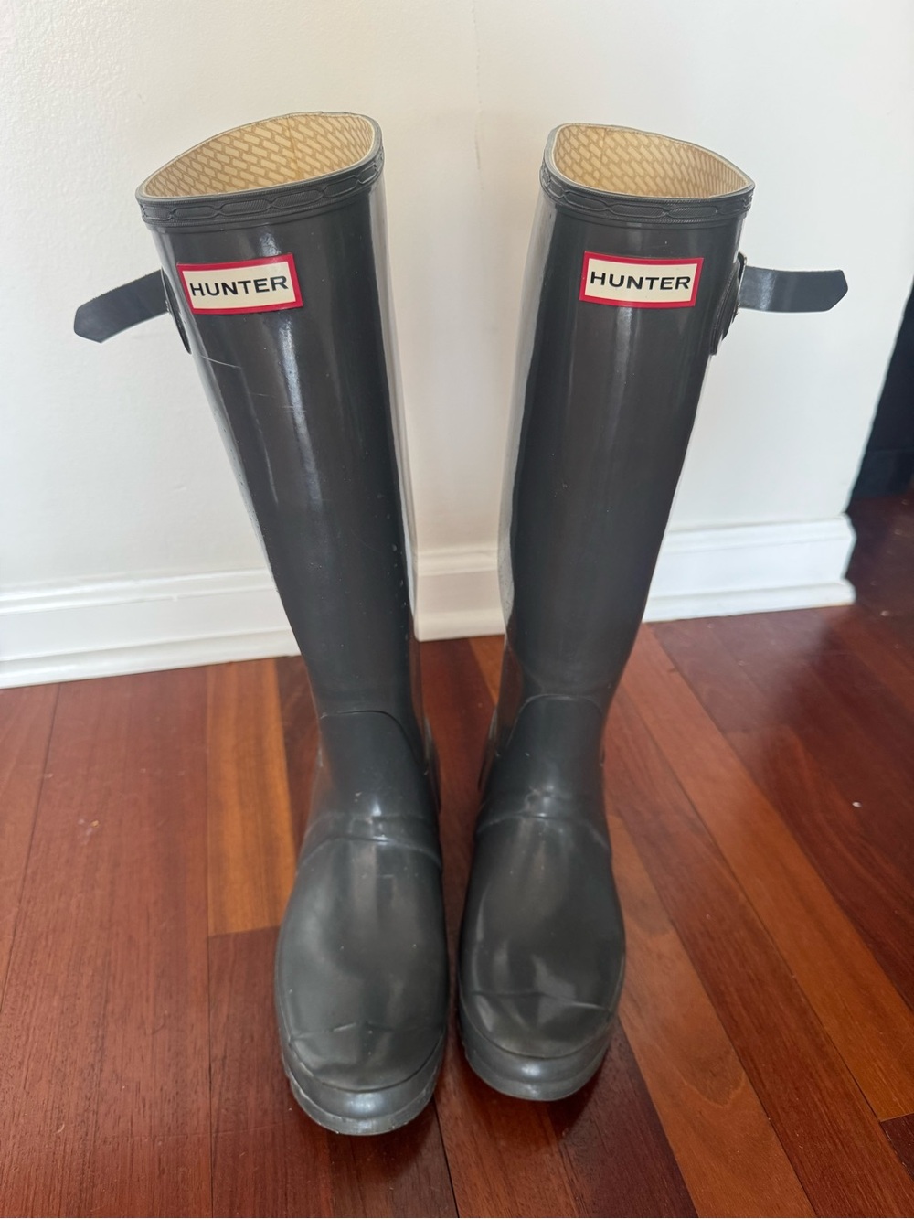 Hunter Classic Tall Rain Boots - Glossy grey